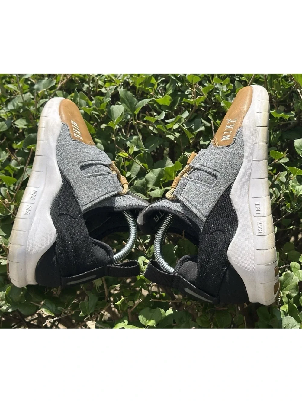 Nike Free Run CMTR 2018 Women Varsity Muted Bronze Running Shoes Size 7